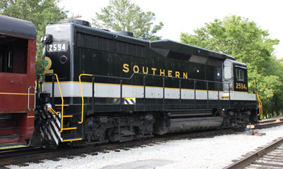 SOU EMD GP30 #2594, Tennessee Valley Rail Road